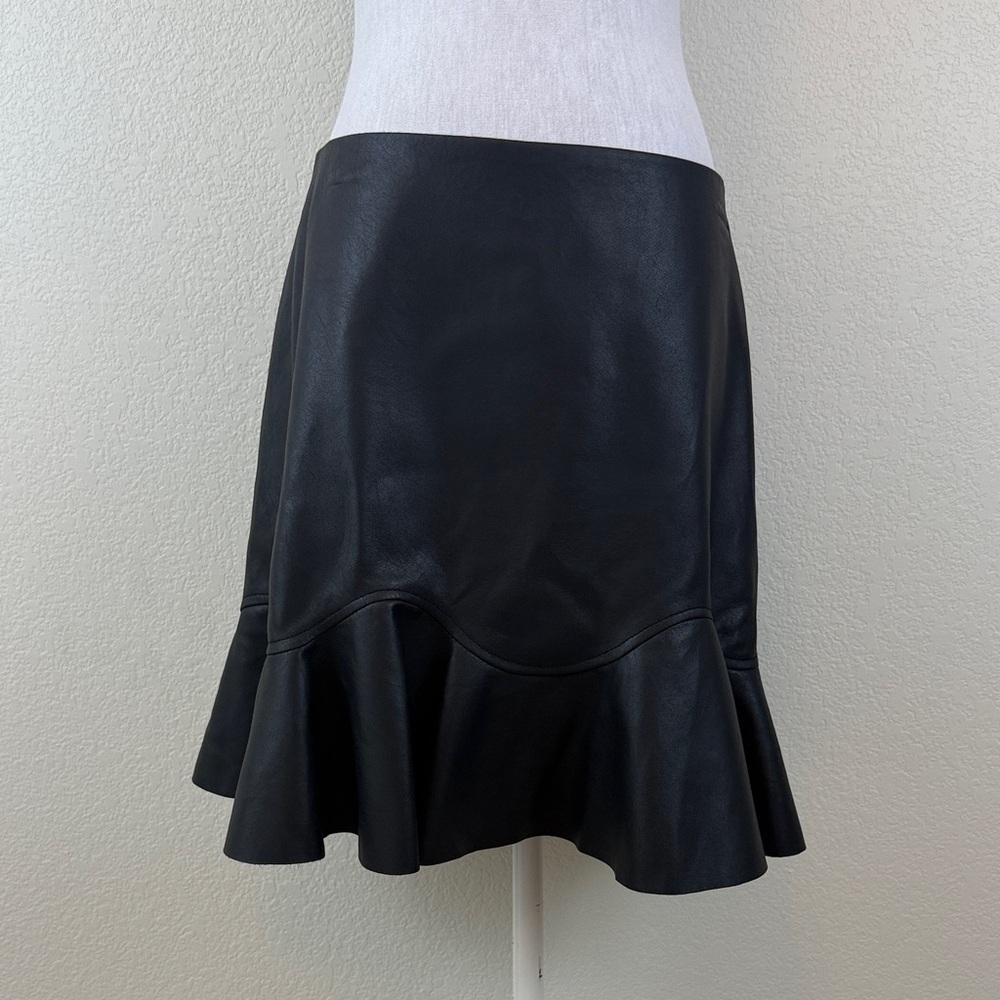 Rebecca Taylor Elegant Black Vegan Leather Ruffled Mini Skirt Size 8
